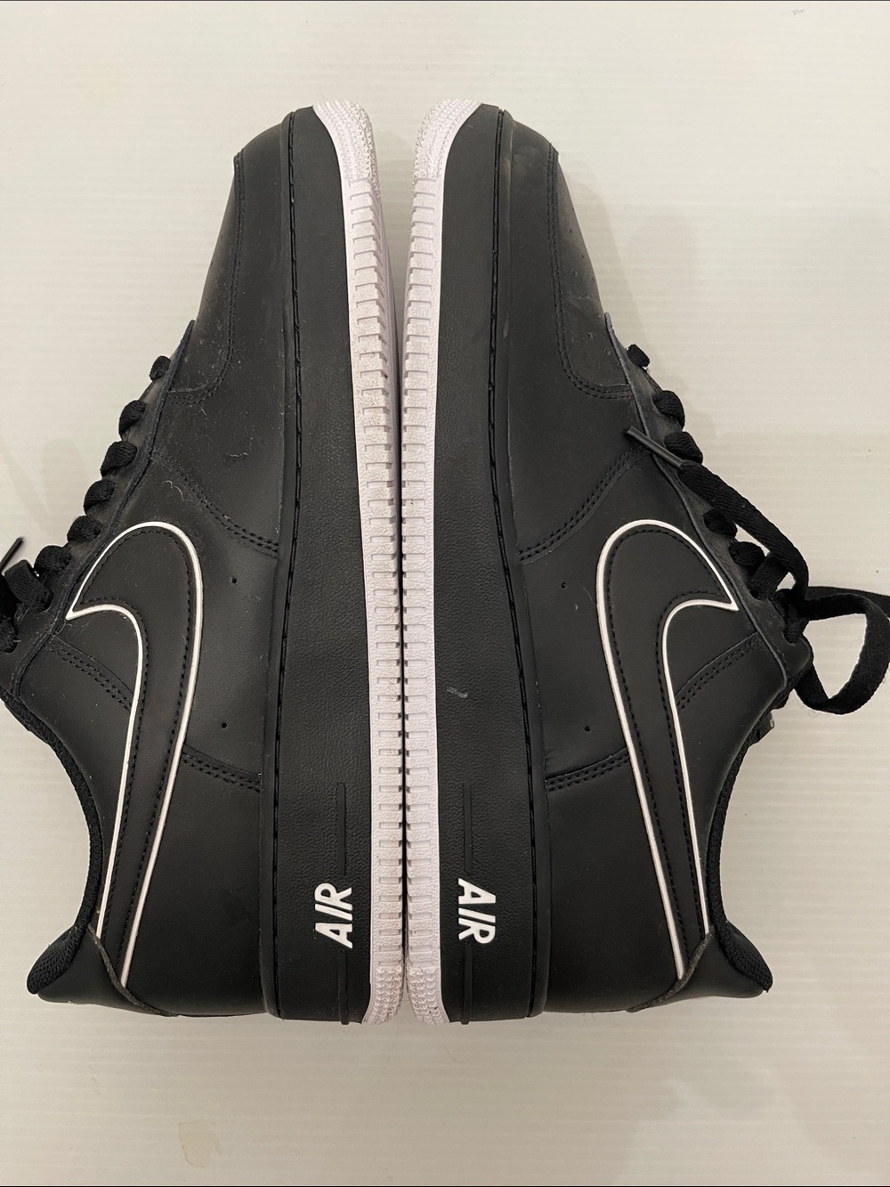 NIKE AIR FORCE 1 07 BLACK WHITE LEATHER SNEAKERS MENS SIZE 12 - Picture 13 of 14